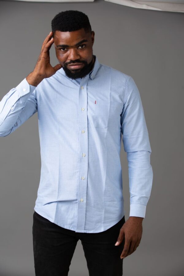 Light blue oxford, chest pocket detail